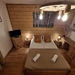 Alojamento de Acomodação e Pequeno-almoço Male Alpy & - Z Calorocznym Basenem I Jacuzzi Krynica Zdroj