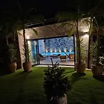 Alojamento de Acomodação e Pequeno-almoço Male Alpy & - Z Calorocznym Basenem I Jacuzzi Krynica Zdroj