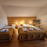 Male Alpy & - Z Calorocznym Basenem I Jacuzzi Alojamento de Acomodação e Pequeno-almoço