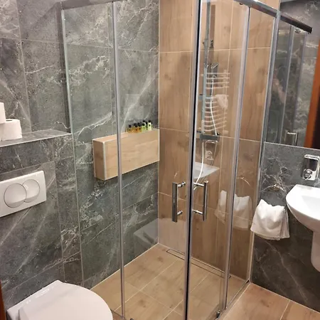 Male Alpy & Spa Z Basenem - Gorski Slow Resort Dla Rodzin I Par - Relaxation For Parents, Fun For Kids Bed & Breakfast Krynica-Zdrój