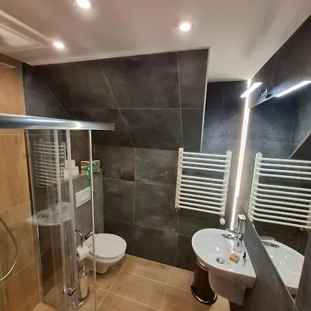 Male Alpy & - Z Basenem Krynica-zdroj 3* كرينيتسا زدروي