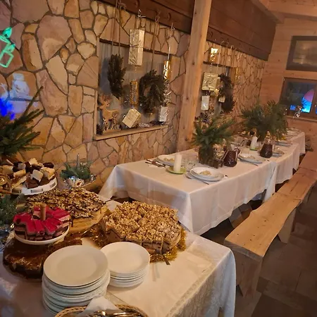 فندق مبيت وإفطار Male Alpy & - Z Basenem Krynica-zdroj كرينيتسا زدروي