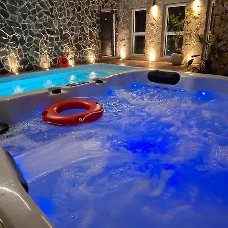 فندق مبيت وإفطار Male Alpy & - Z Basenem Krynica-zdroj 3*