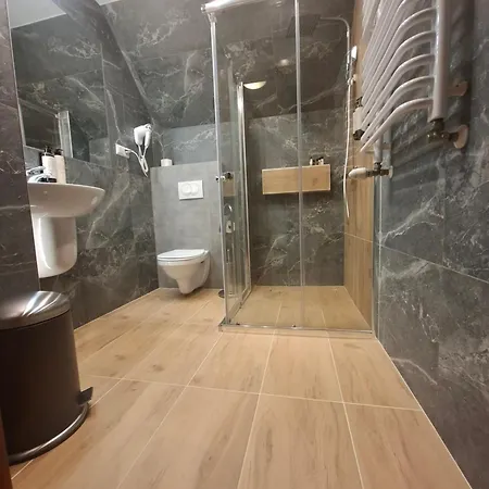 Male Alpy & Spa Z Basenem - Gorski Slow Resort Dla Rodzin I Par - Relaxation For Parents, Fun For Kids Bed & Breakfast Krynica-Zdrój