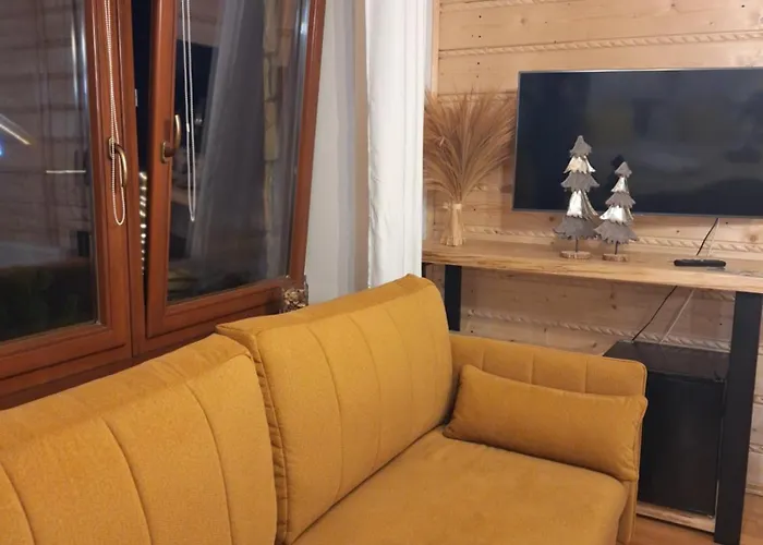 Male Alpy & Spa - Willa Z Basenem Krynica-Zdroj Bed & Breakfast